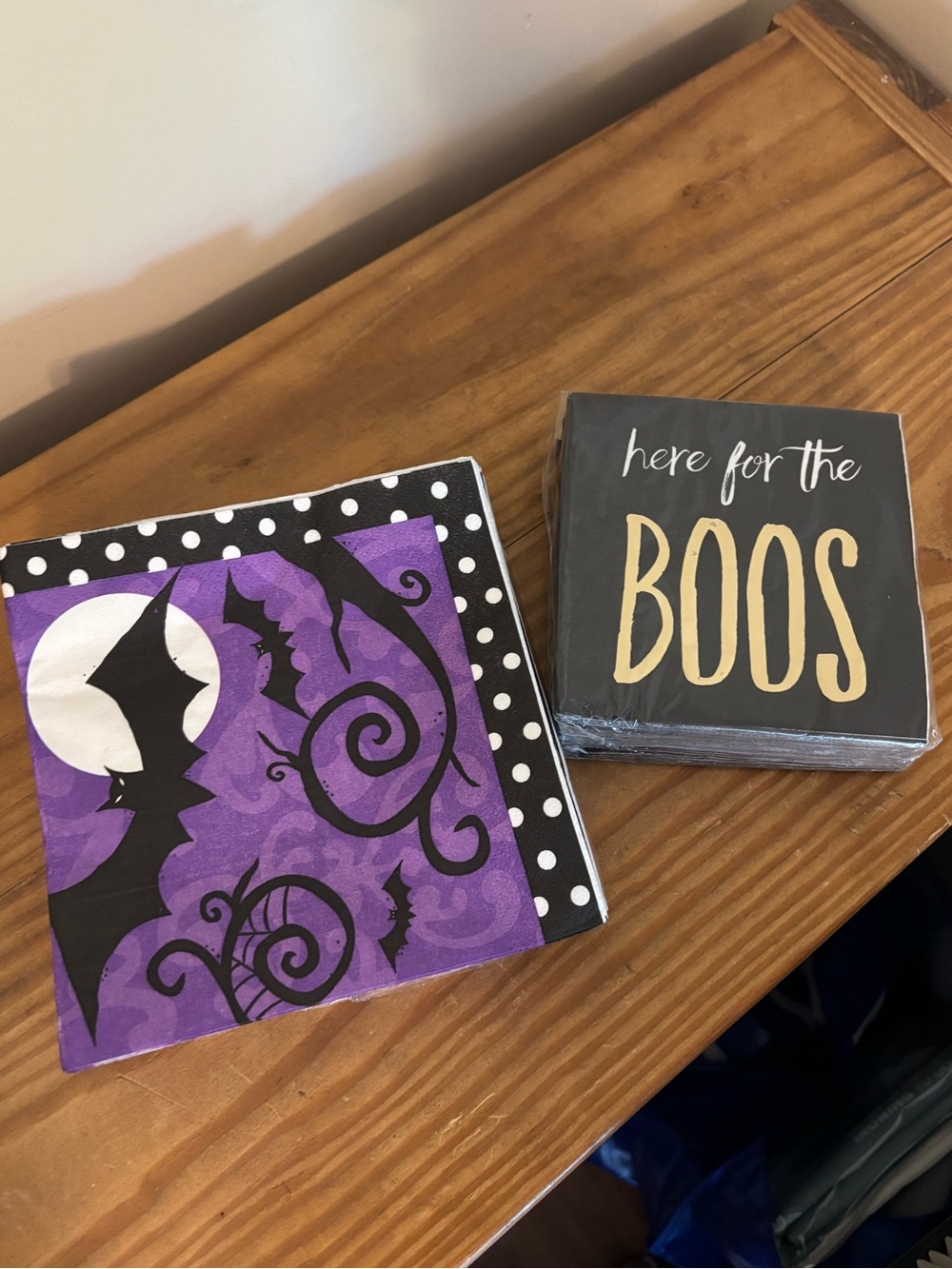 💥 Halloween Party Napkins - Purple Bats & 'Here for the Boos' Black Napkins